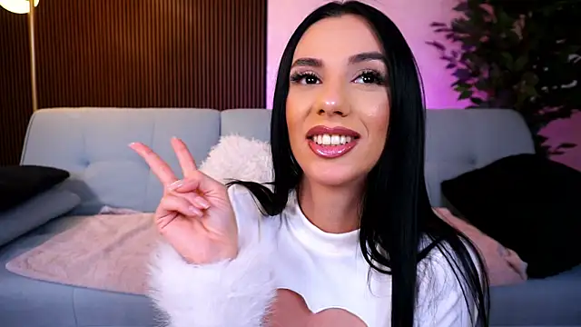 Snapshot of HaylieMilf chatting on January 5, 2025, 11:15 am HaylieMilf online show from January 5, 2025, 11:15 am