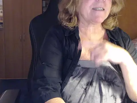 Snapshot of _sunshine__ chatting on December 16, 2024, 4:49 pm sunshine online show from December 16, 2024, 4:49 pm
