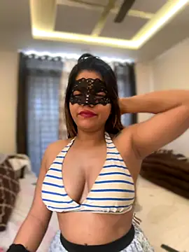 Hotty-Sana online show from November 27, 2025, 4:47 am