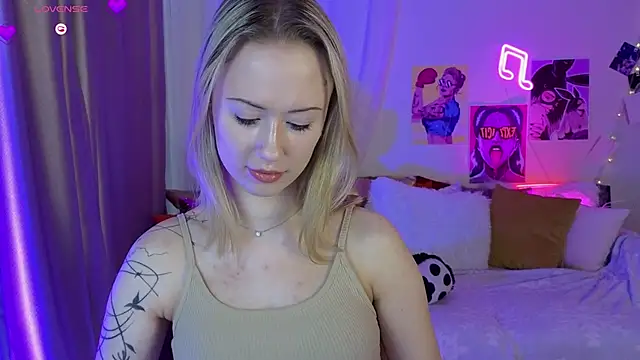 SashaBrooks online show from March 17, 2026, 2:09 pm