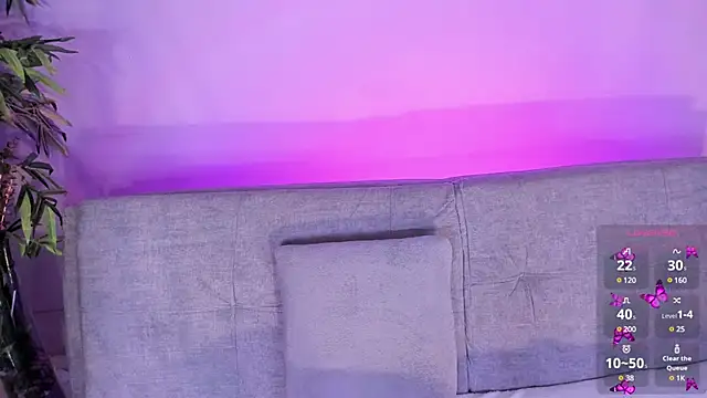 candyy bella online show from December 11, 2024, 8:18 pm