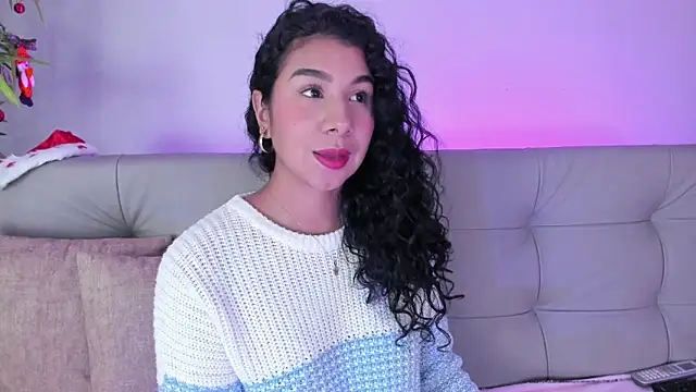 candyy bella online show from December 23, 2024, 5:43 pm