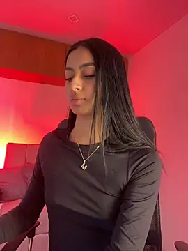 Snapshot of maddy_bronw_ chatting on February 3, 2025, 9:39 pm maddy bronw online show from February 3, 2025, 9:39 pm