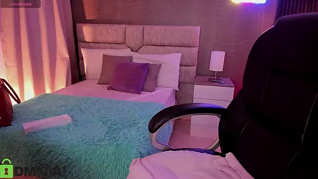 Snapshot of Cristal__adams chatting on January 19, 2026, 11:36 am Cristal adams online show from January 19, 2026, 11:36 am