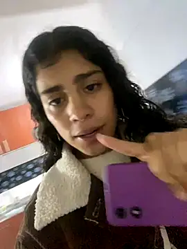 NINA 18 YEARS online show from November 22, 2025, 10:31 pm