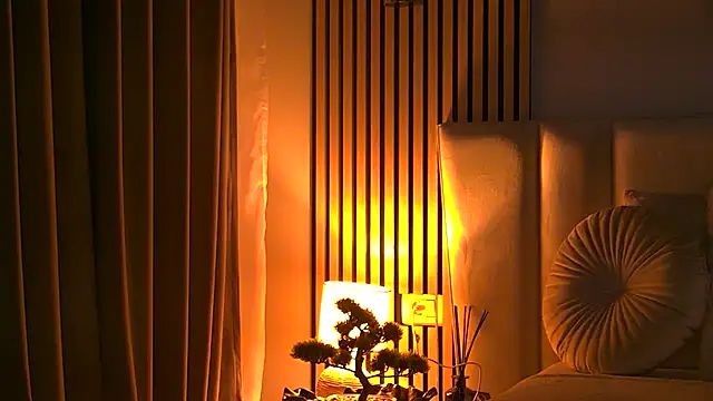 AngeliqueSkye online show from December 3, 2025, 4:09 am