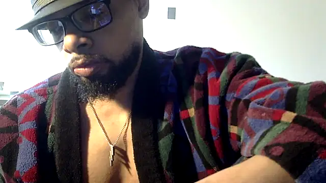 Snapshot of WhiskeyWood_DuhGOD chatting on January 13, 2026, 5:18 pm WhiskeyWood DuhGOD online show from January 13, 2026, 5:18 pm