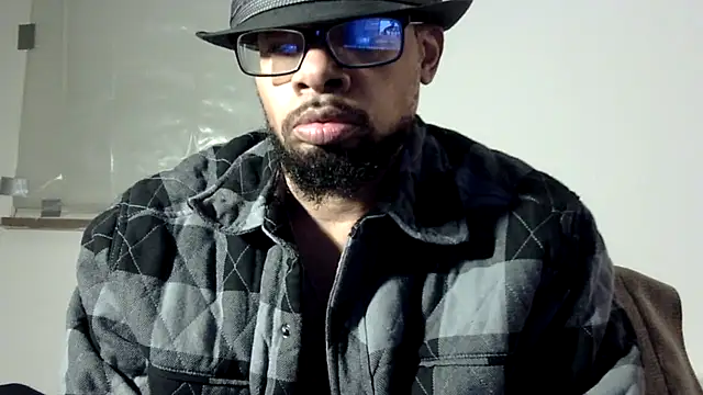 Snapshot of WhiskeyWood_DuhGOD chatting on February 16, 2026, 1:46 am WhiskeyWood DuhGOD online show from February 16, 2026, 1:46 am