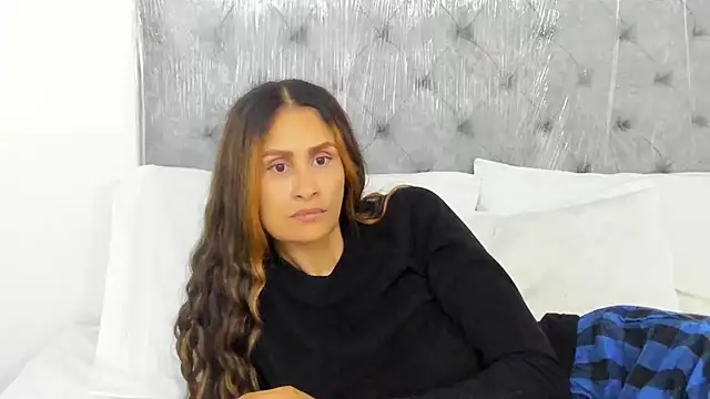 coralcarter1 online show from January 22, 2025, 7:03 am