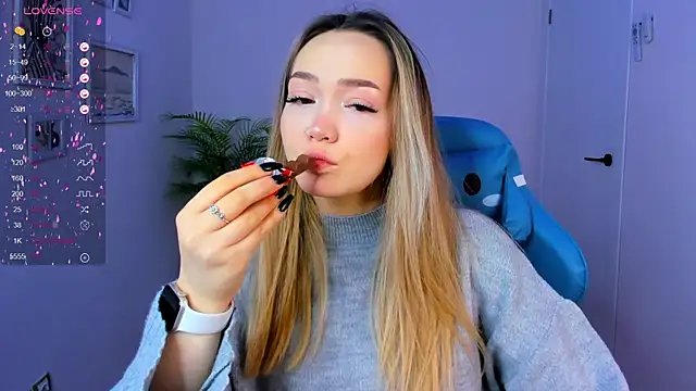 Evia r0se online show from January 5, 2025, 1:56 am