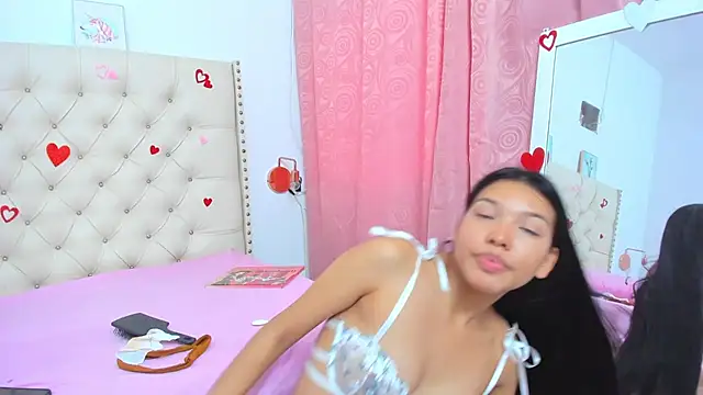 Snapshot of Kim_Eli chatting on February 14, 2025, 8:05 pm Kim Eli online show from February 14, 2025, 8:05 pm