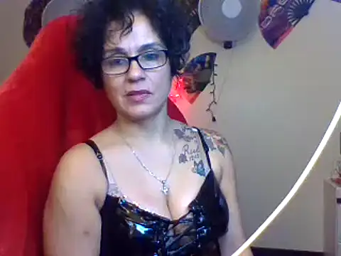 lachulalarubie online show from December 24, 2024, 5:27 am