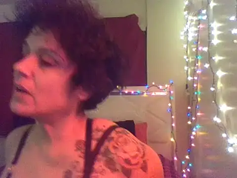 lachulalarubie online show from January 20, 2025, 6:42 am