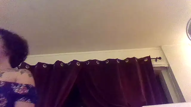 lachulalarubie online show from March 10, 2025, 3:12 am