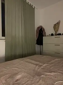 alexaandreea99 online show from December 15, 2024, 1:02 am