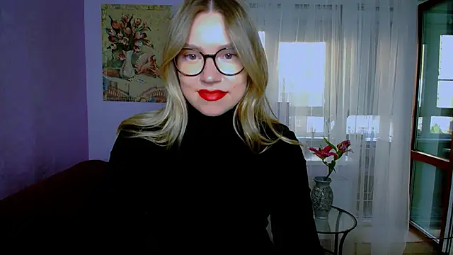 TaylorBre online show from September 23, 2025, 5:32 am