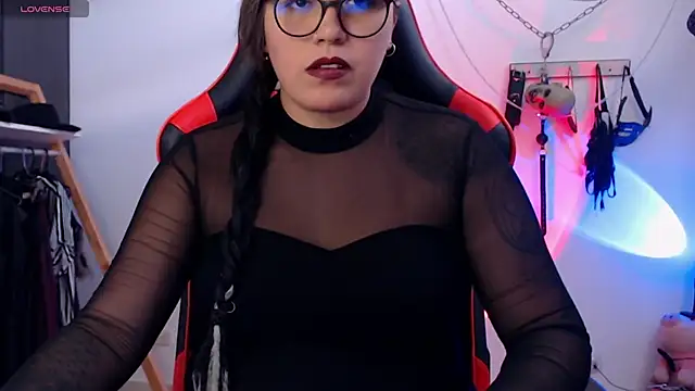 LilithSharon online show from December 2, 2025, 3:51 pm