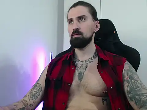 MateoHunk online show from November 22, 2025, 2:27 pm