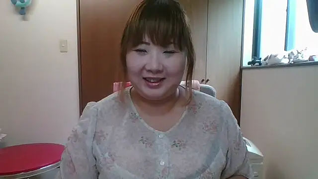 Snapshot of SAKU-RA-chan chatting on September 13, 2025, 5:18 am SAKU-RA-chan online show from September 13, 2025, 5:18 am
