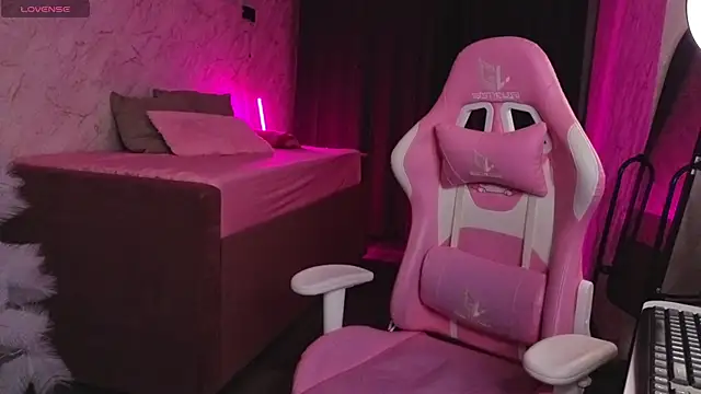 Kira yoon online show from December 16, 2025, 12:15 am