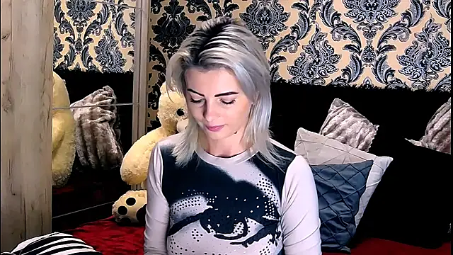 Aly girl1 online show from December 6, 2024, 9:32 am