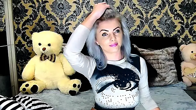 Aly girl1 online show from February 5, 2025, 12:38 pm