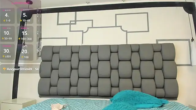 Snapshot of Jade_squirtt chatting on October 18, 2025, 1:01 pm Jade squirtt online show from October 18, 2025, 1:01 pm