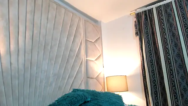 Snapshot of Jade_squirtt chatting on October 29, 2025, 11:28 pm Jade squirtt online show from October 29, 2025, 11:28 pm