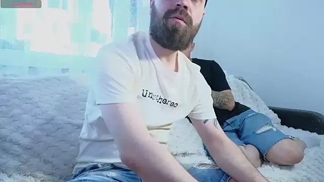 JohnnyStepBro online show from July 17, 2026, 5:07 pm