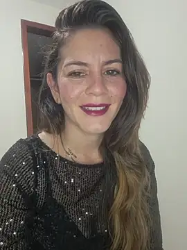 Snapshot of Hanny_24 chatting on October 20, 2025, 8:26 am Hanny 24 online show from October 20, 2025, 8:26 am