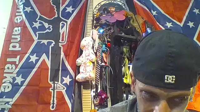 Snapshot of slinginbigD chatting on October 24, 2025, 3:47 am slinginbigD online show from October 24, 2025, 3:47 am