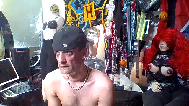 Snapshot of slinginbigD chatting on November 1, 2025, 8:49 am slinginbigD online show from November 1, 2025, 8:49 am