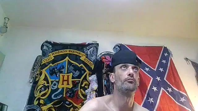 Snapshot of slinginbigD chatting on November 6, 2025, 4:46 am slinginbigD online show from November 6, 2025, 4:46 am