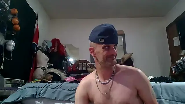 Snapshot of slinginbigD chatting on July 8, 2026, 12:26 am slinginbigD online show from July 8, 2026, 12:26 am