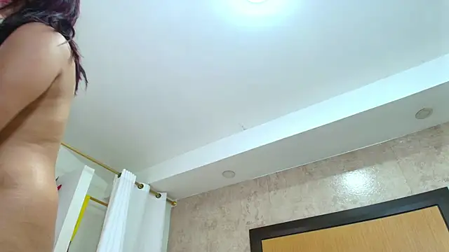 mialopez52 online show from January 12, 2025, 9:40 am