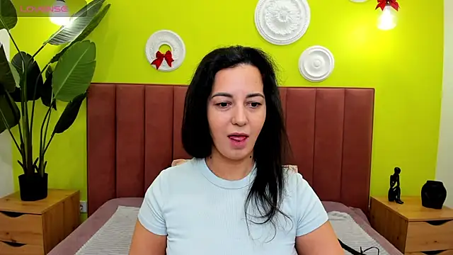 Snapshot of Linda_Insatiable chatting on January 9, 2026, 1:30 am Linda Insatiable online show from January 9, 2026, 1:30 am