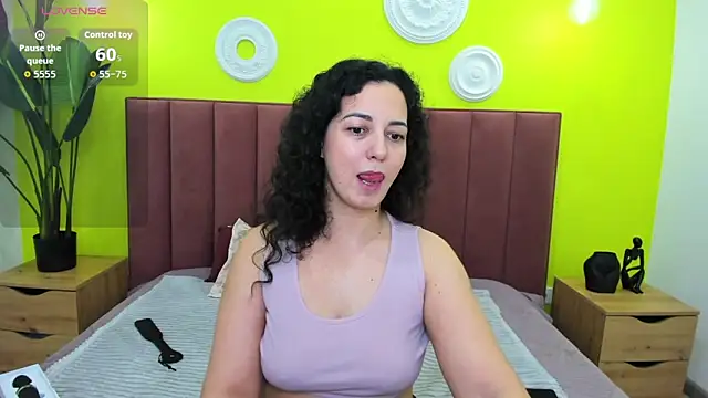 Snapshot of Linda_Insatiable chatting on March 26, 2026, 1:33 am Linda Insatiable online show from March 26, 2026, 1:33 am