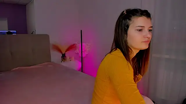 Laura Leee online show from January 28, 2025, 6:27 am