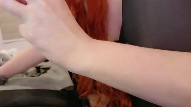 Snapshot of Midnightrose11 chatting on September 15, 2025, 7:41 am Midnightrose11 online show from September 15, 2025, 7:41 am