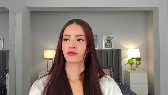 Madie  collins online show from January 30, 2025, 11:33 am