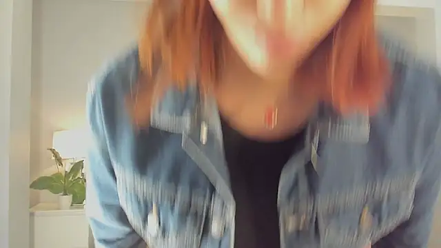 Madie  collins online show from November 22, 2025, 11:20 am