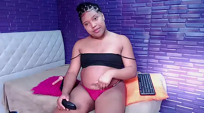 Snapshot of ShanayaKops chatting on January 29, 2025, 1:07 pm ShanayaKops online show from January 29, 2025, 1:07 pm