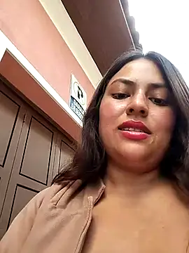 Snapshot of DULCE__26 chatting on January 20, 2025, 5:16 pm DULCE 26 online show from January 20, 2025, 5:16 pm