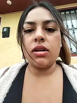 Snapshot of DULCE__26 chatting on February 4, 2025, 8:17 pm DULCE 26 online show from February 4, 2025, 8:17 pm