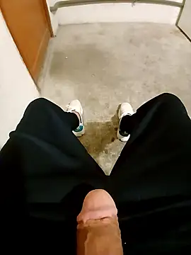 Snapshot of casper0303 chatting on January 10, 2026, 11:31 pm casper0303 online show from January 10, 2026, 11:31 pm