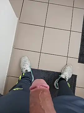 Snapshot of casper0303 chatting on February 22, 2026, 2:04 pm casper0303 online show from February 22, 2026, 2:04 pm