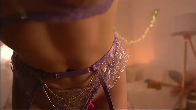 Snapshot of lorrie_love_story chatting on February 13, 2026, 10:00 am lorrie love story online show from February 13, 2026, 10:00 am