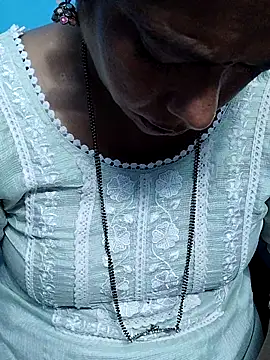 Urmila bhabhii online show from September 26, 2025, 4:49 am