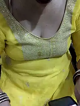 Snapshot of Urmila_bhabhii chatting on March 7, 2026, 4:42 am Urmila bhabhii online show from March 7, 2026, 4:42 am