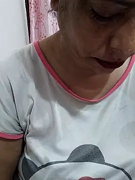 Snapshot of Urmila_bhabhii chatting on March 18, 2026, 3:31 am Urmila bhabhii online show from March 18, 2026, 3:31 am